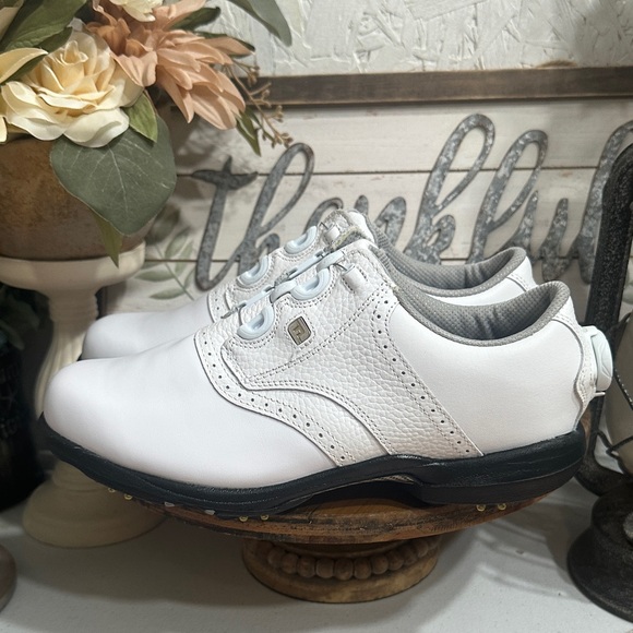NWOT FootJoy White Athletic Shoes main image 6